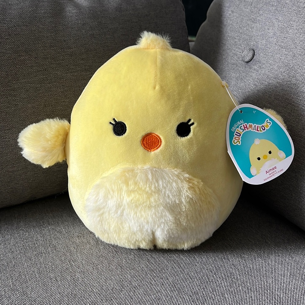 Aimee the Chick Squishmallow 8in